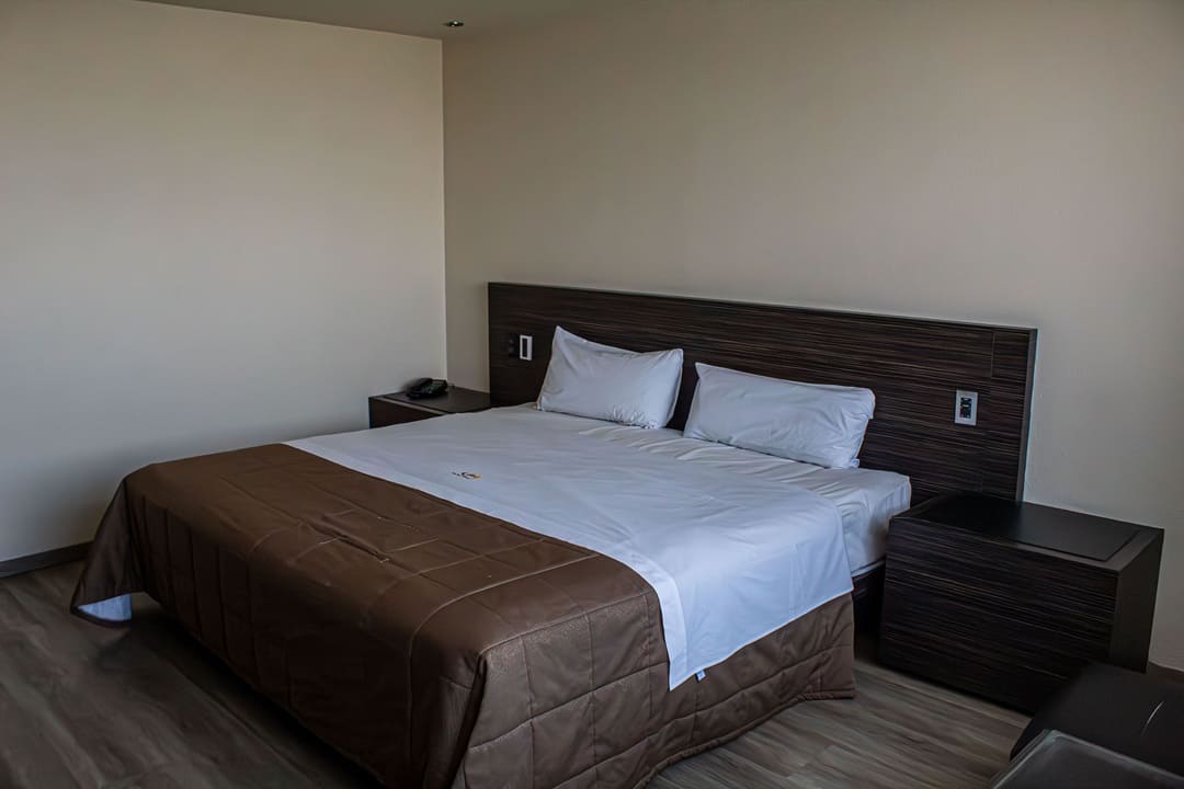H_Suite_5_1080